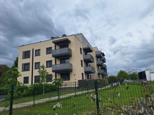Potpuno opremljen moderan stan, 75m2, novogradnja Sloboština 